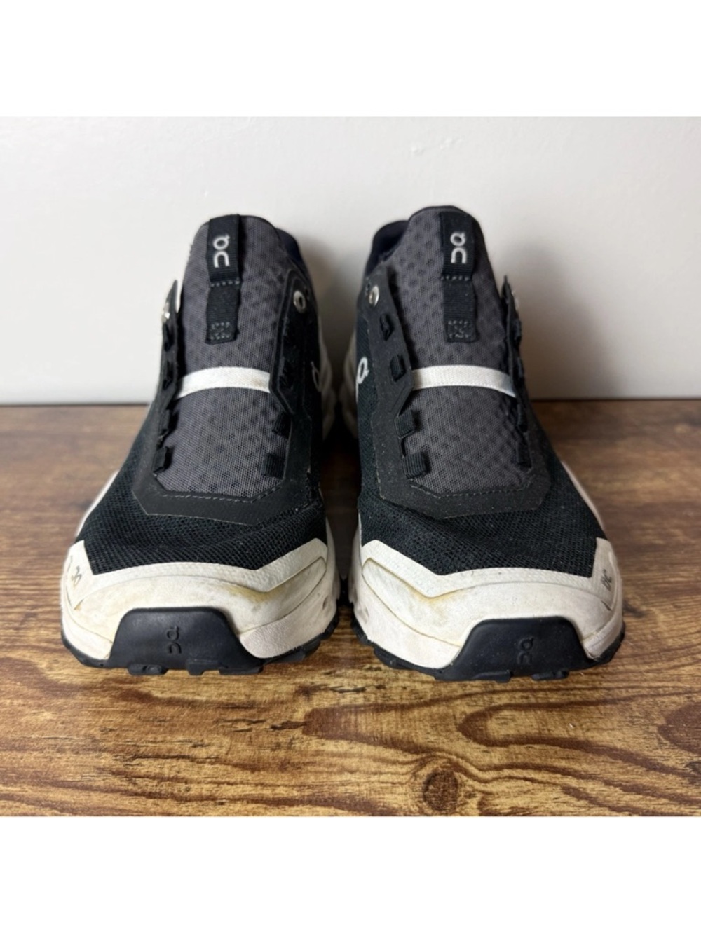 On Cloudultra 2 All Terrain Running Shoes Women's Size 7.5 Black White Helion - Picture 7 of 11